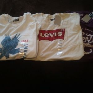Bundle of 3 Levi's t-shirts size XL